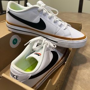 Nike Women’s Court Legacy Sneakers!